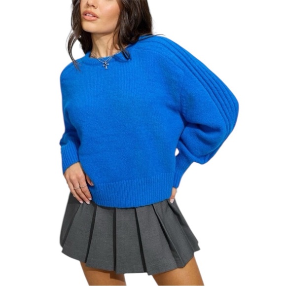 Garage Sweaters - Garage Bright Blue Soft Spongy Loose Crewneck Sweater Size: Small • Cozy Knit
